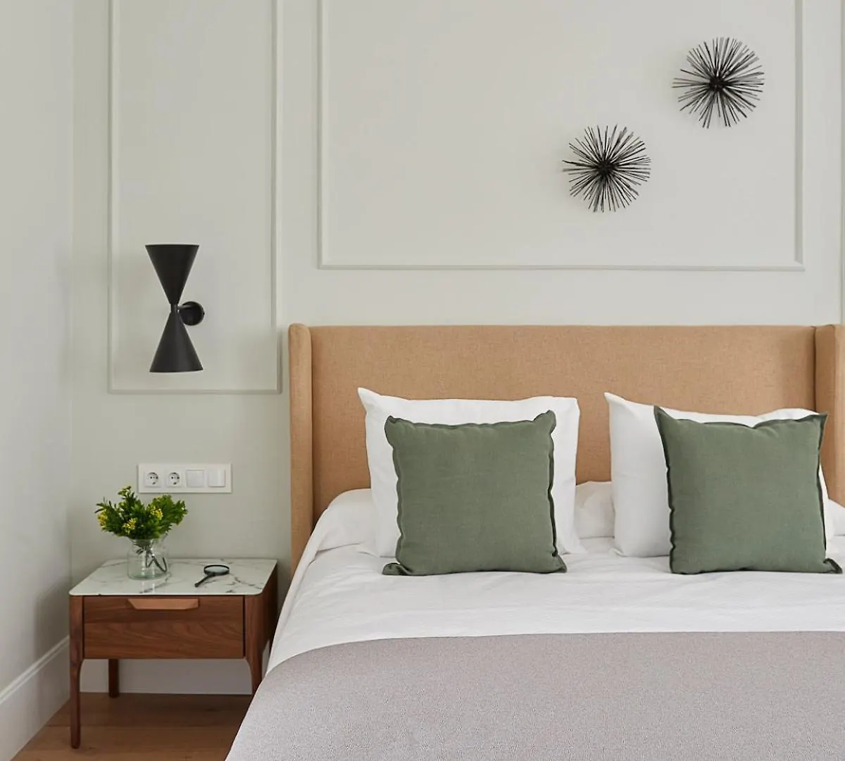 4-Bedrooms Munich Apartment