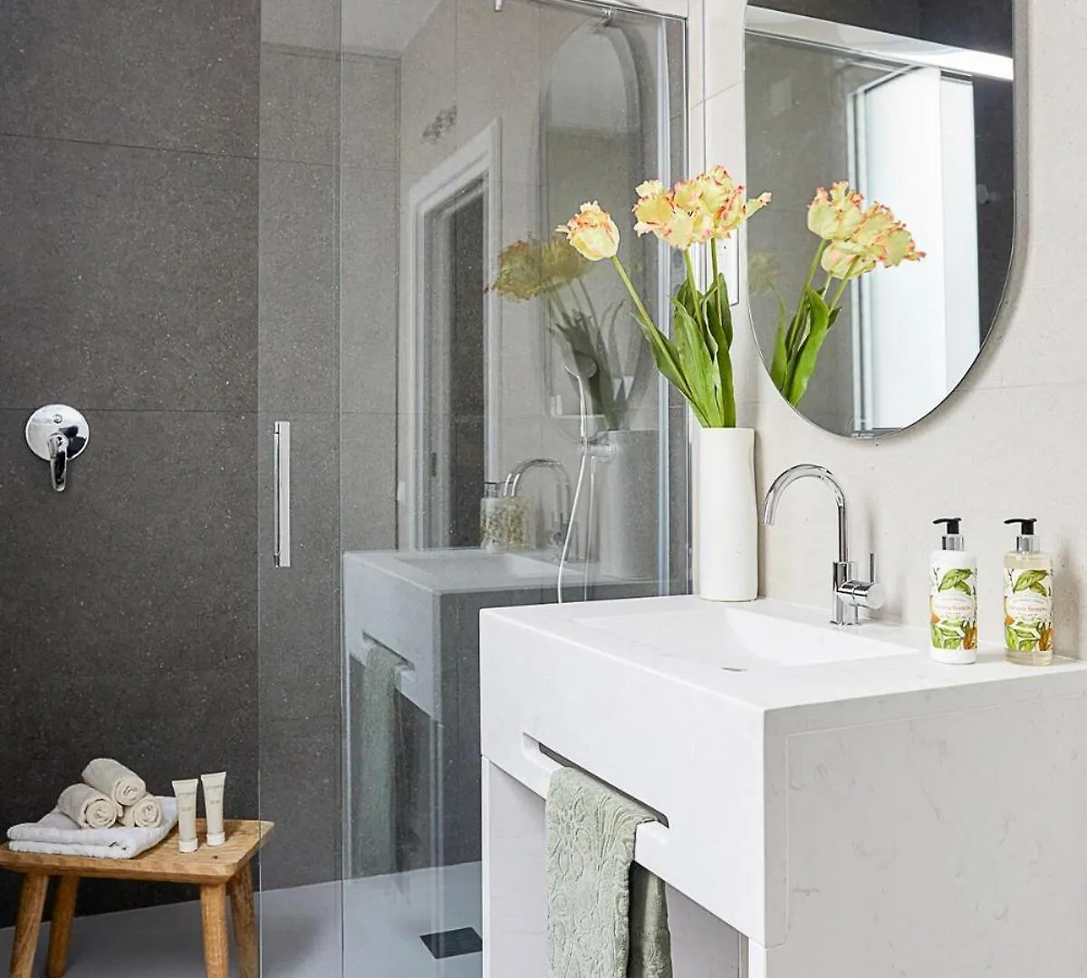 4-Bedrooms Munich Apartment Germany