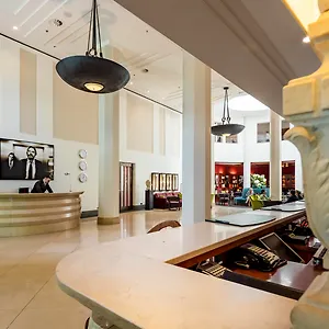 5* Otel Rocco The Charles