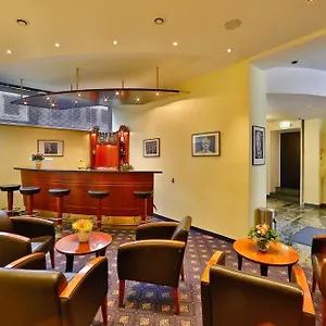 3* Otel Superior Praesident