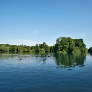Hotel Biederstein Am Englischen Garten, Munich